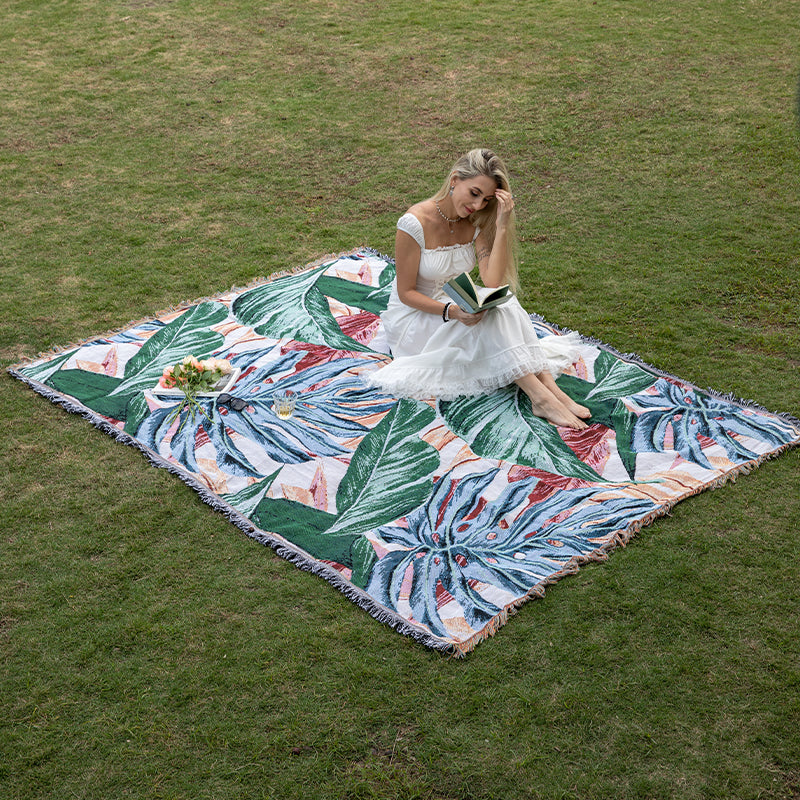 Modern Natural Leaf Print Tassel Throw Blanket