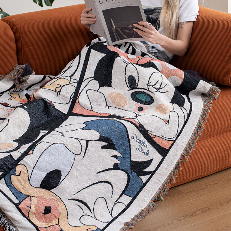 Cartoon Throw Blanket - Mickey Mouse & Friends - Soft Woven Design