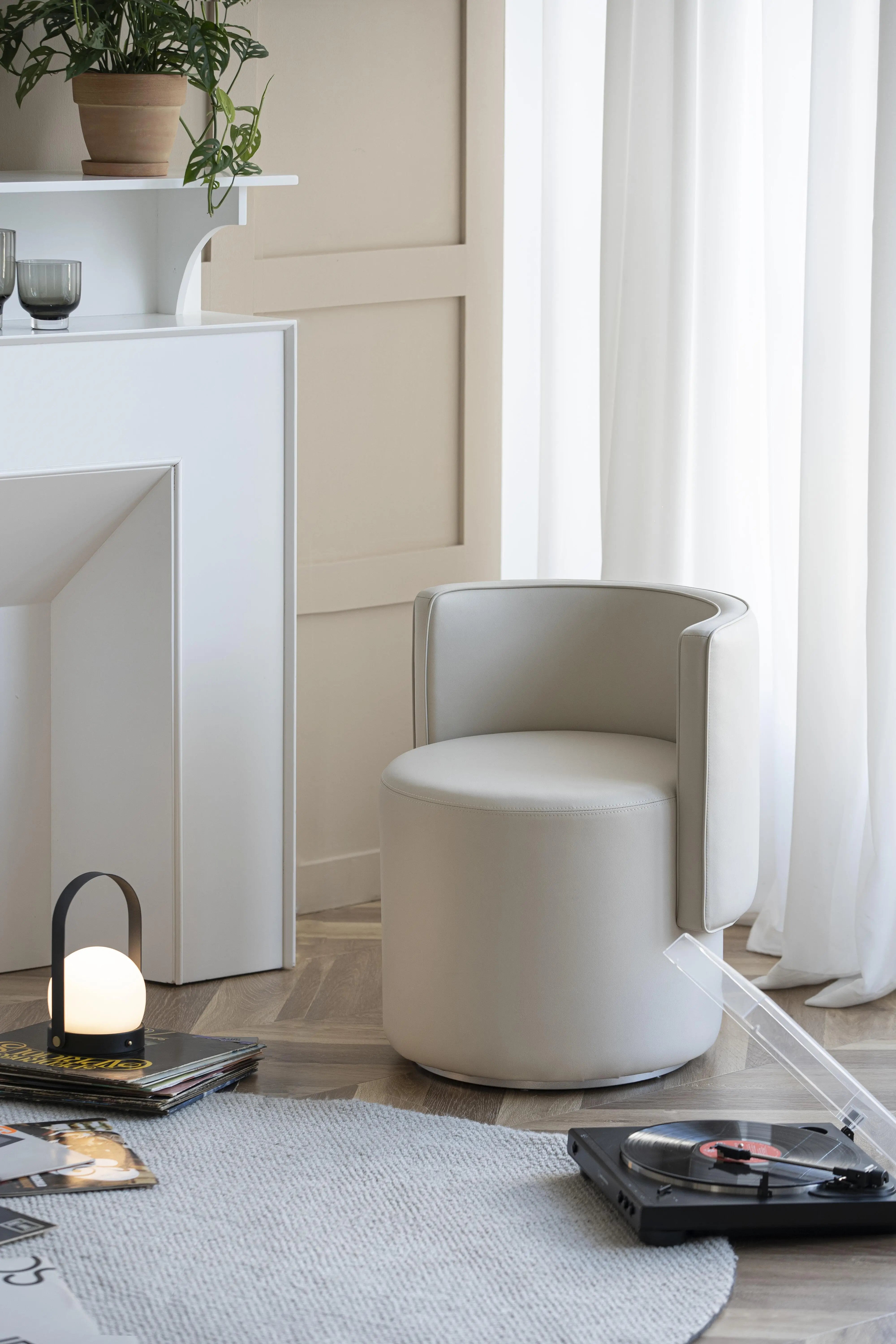 Ballet Swivel Vanity Chair